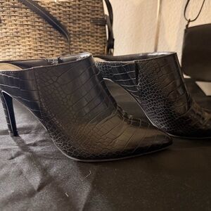 Worthington Black Crocodile-Patterned Heeled Boots